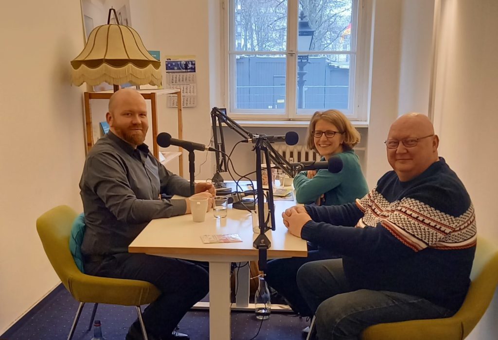 Marco Fechner mit Claudia Nickel und Jochen Fest vom lsfb